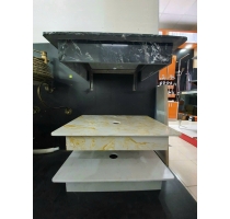 Bàn Đá Trắng, Đen, Vàng